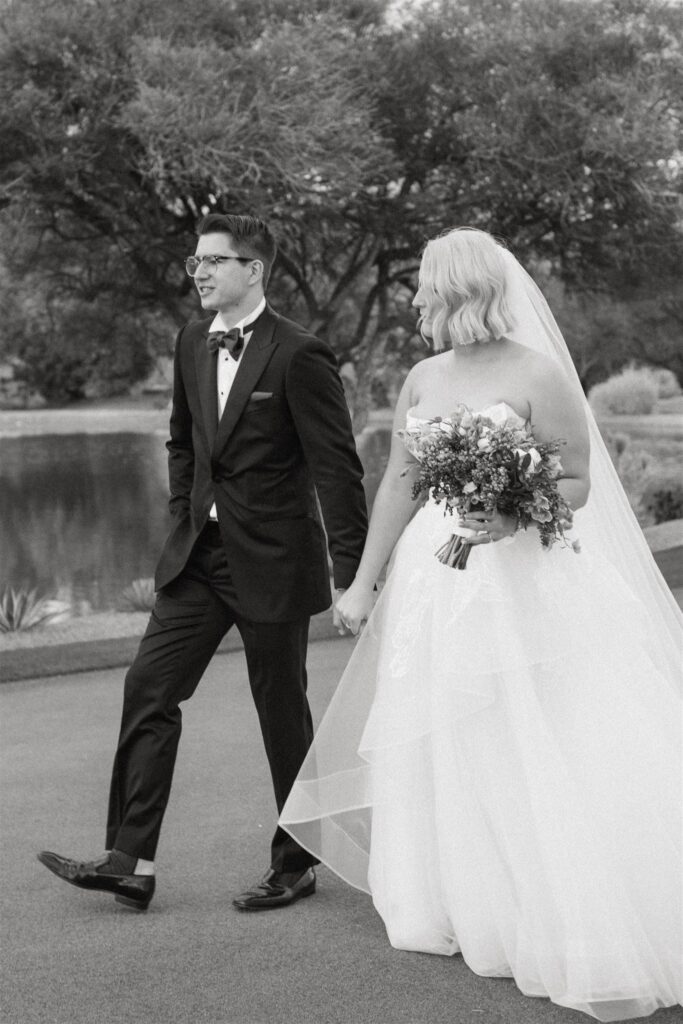 Annette Ambrose Photography, an Arizona-based Wedding Photographer, shares this classic, artsy wedding that took place at the Tonto Verde Golf Course in North Scottsdale, Arizona.