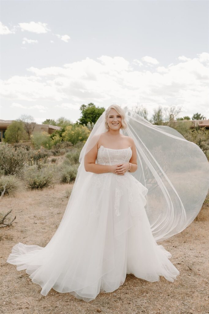 Annette Ambrose Photography, an Arizona-based Wedding Photographer, shares this classic, artsy wedding that took place at the Tonto Verde Golf Course in North Scottsdale, Arizona.