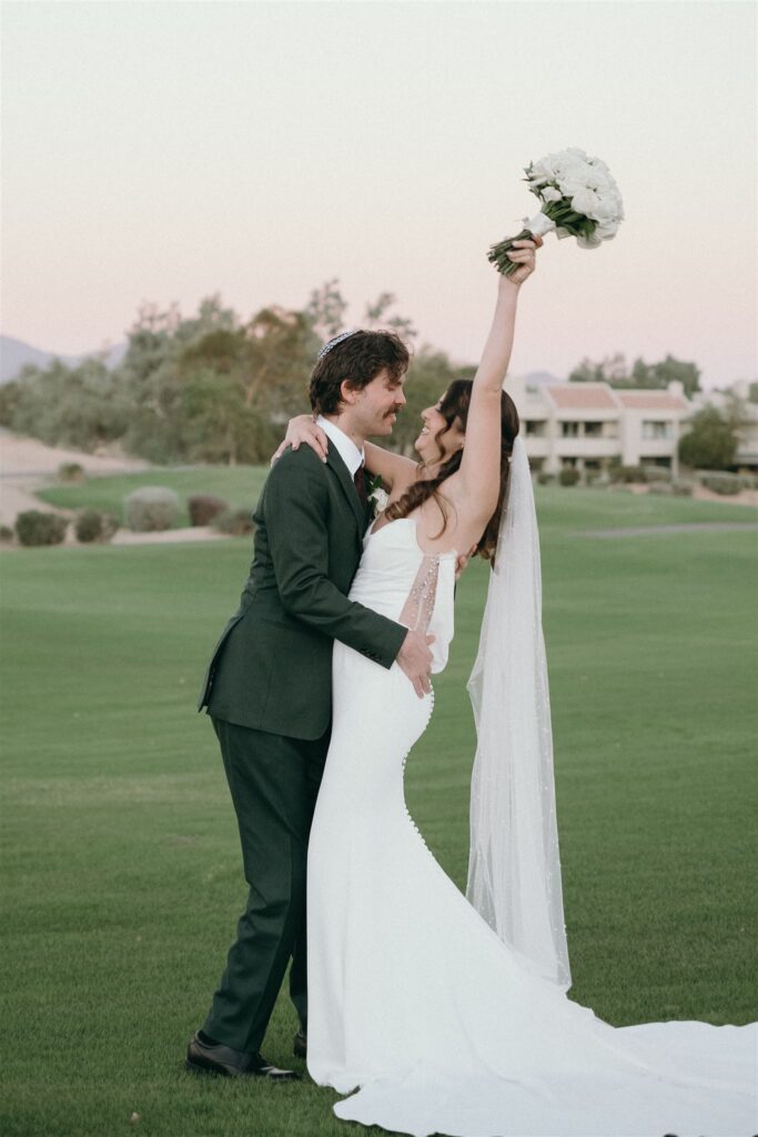 Stunning fall wedding at Gainey Ranch Golf Club in Scottsdale, featuring breathtaking mountain views, timeless details, and unforgettable moments.